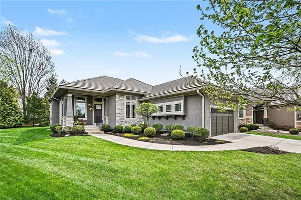 $700,000 | 11519 West 144th Place, Olathe, KS 66062
