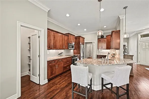 $700,000 | 11519 West 144th Place, Olathe, KS 66062