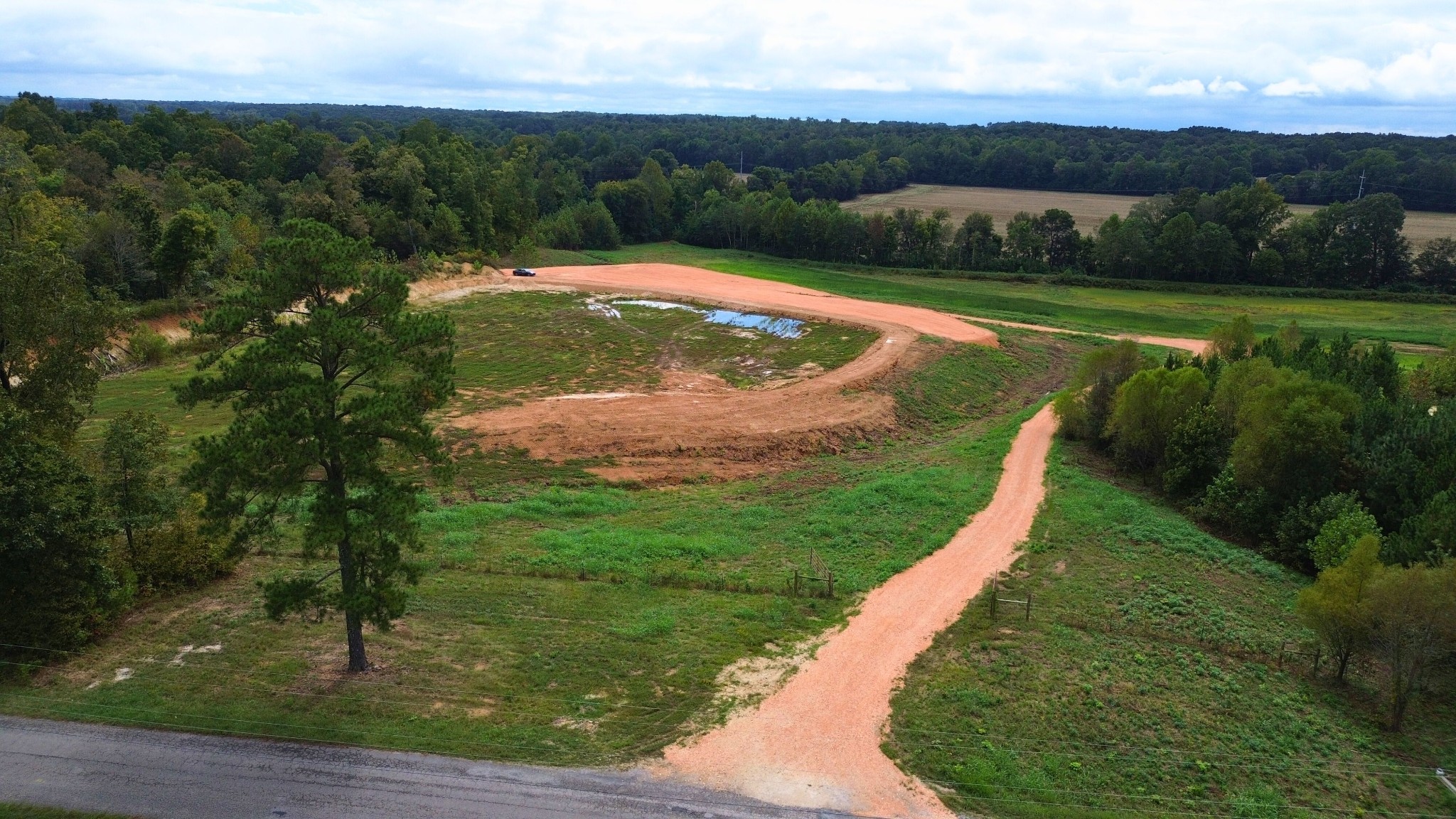 129 Tom White Road Big Sandy, TN 38221 - Photo 10 of 14