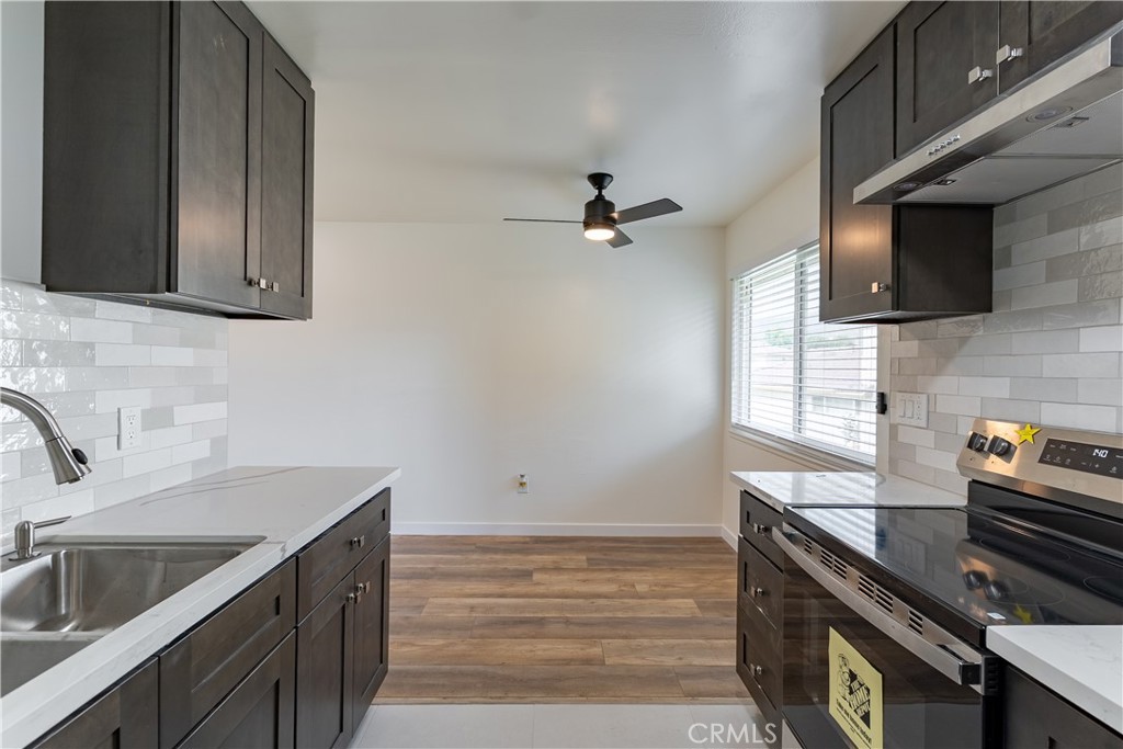 1911 Reedy Avenue Highland, CA 92346 - Photo 3 of 23