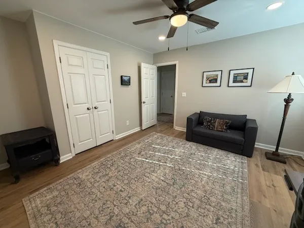 $4,500 | 2011 Bayswater Road, Brunswick, GA 31525