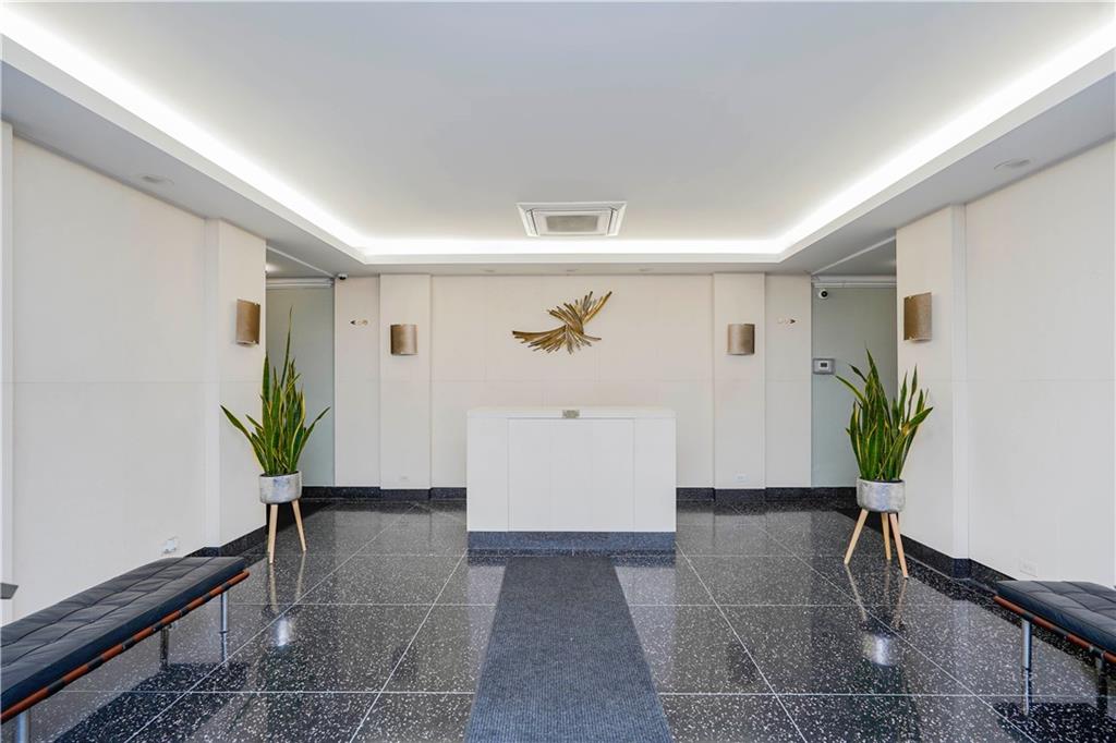 9411 Shore Road, Unit 1M Brooklyn, NY 11209 - Photo 4 of 23 Gallery Image 4