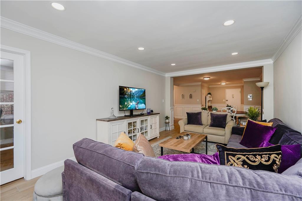 9411 Shore Road, Unit 1M Brooklyn, NY 11209 - Photo 8 of 23 Gallery Image 8