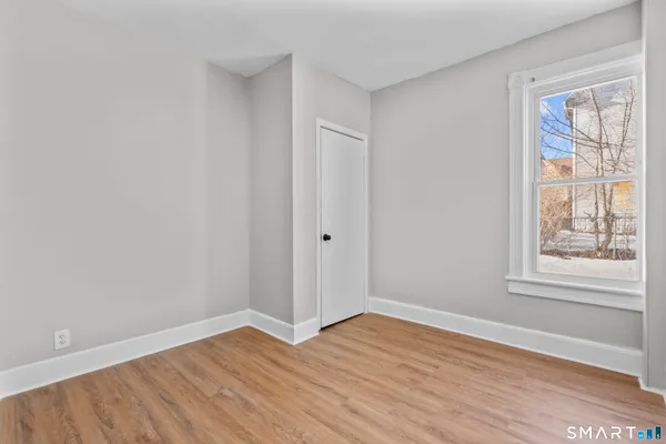 $2,150 | 394 Gregory Street, Unit 3, Bridgeport, CT 06604