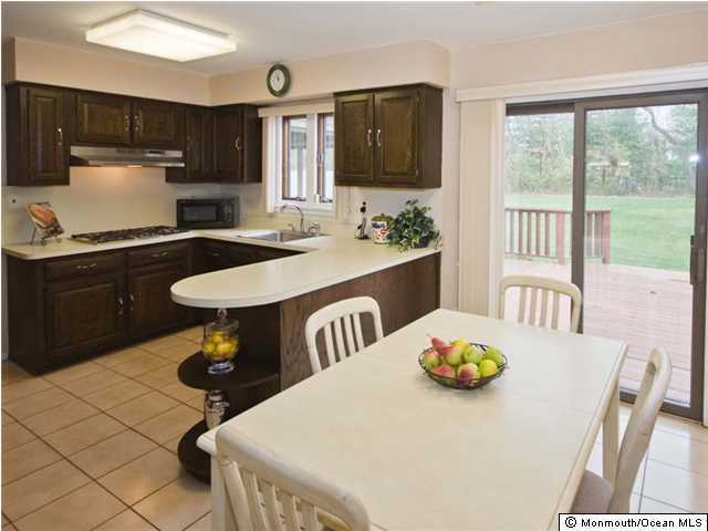23 Quebec Road Marlboro, NJ 07746 - Photo 11 of 25 Additional Photo