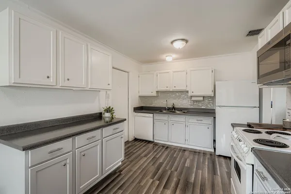 $213,000 | 9750 Misty Ash Drive, Converse, TX 78109