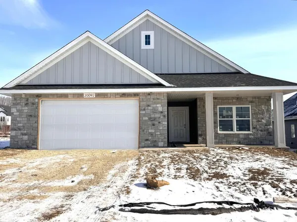 $499,900 | 20092 Globe Drive, Lakeville, MN 55044