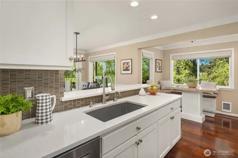 $1,165,000 | 410 2nd Avenue South, Unit 111, Kirkland, WA 98033