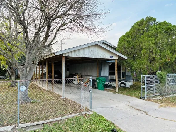 a view of house with a outdoor space