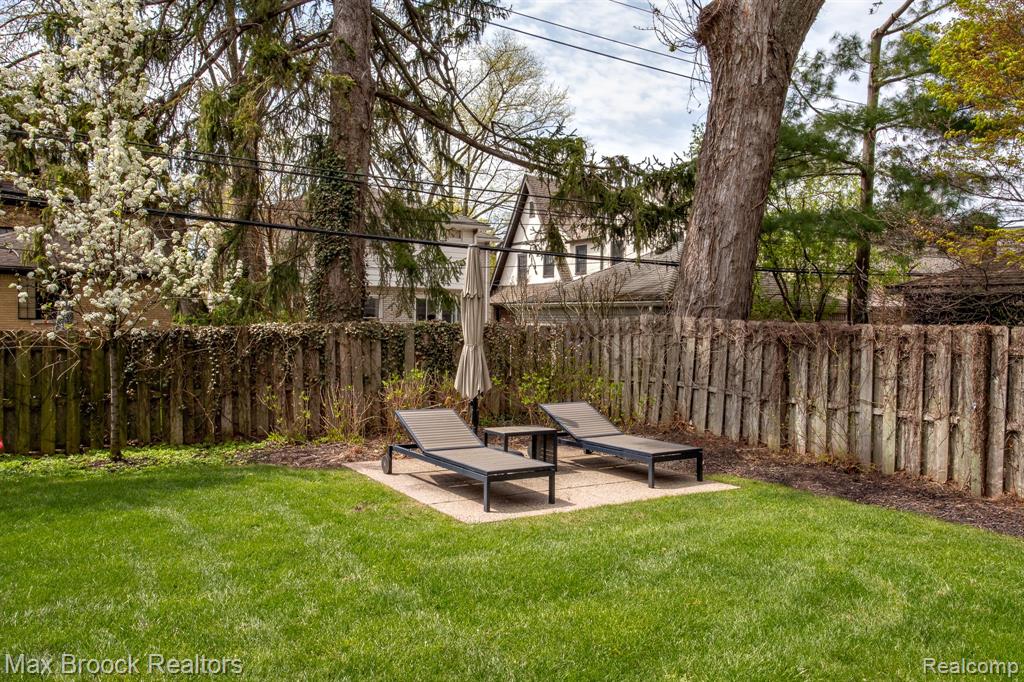 25925 York Road Royal Oak, MI 48067 - Photo 84 of 88
