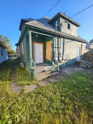 $219,000 | 2524 West Dean Avenue, Spokane, WA 99201