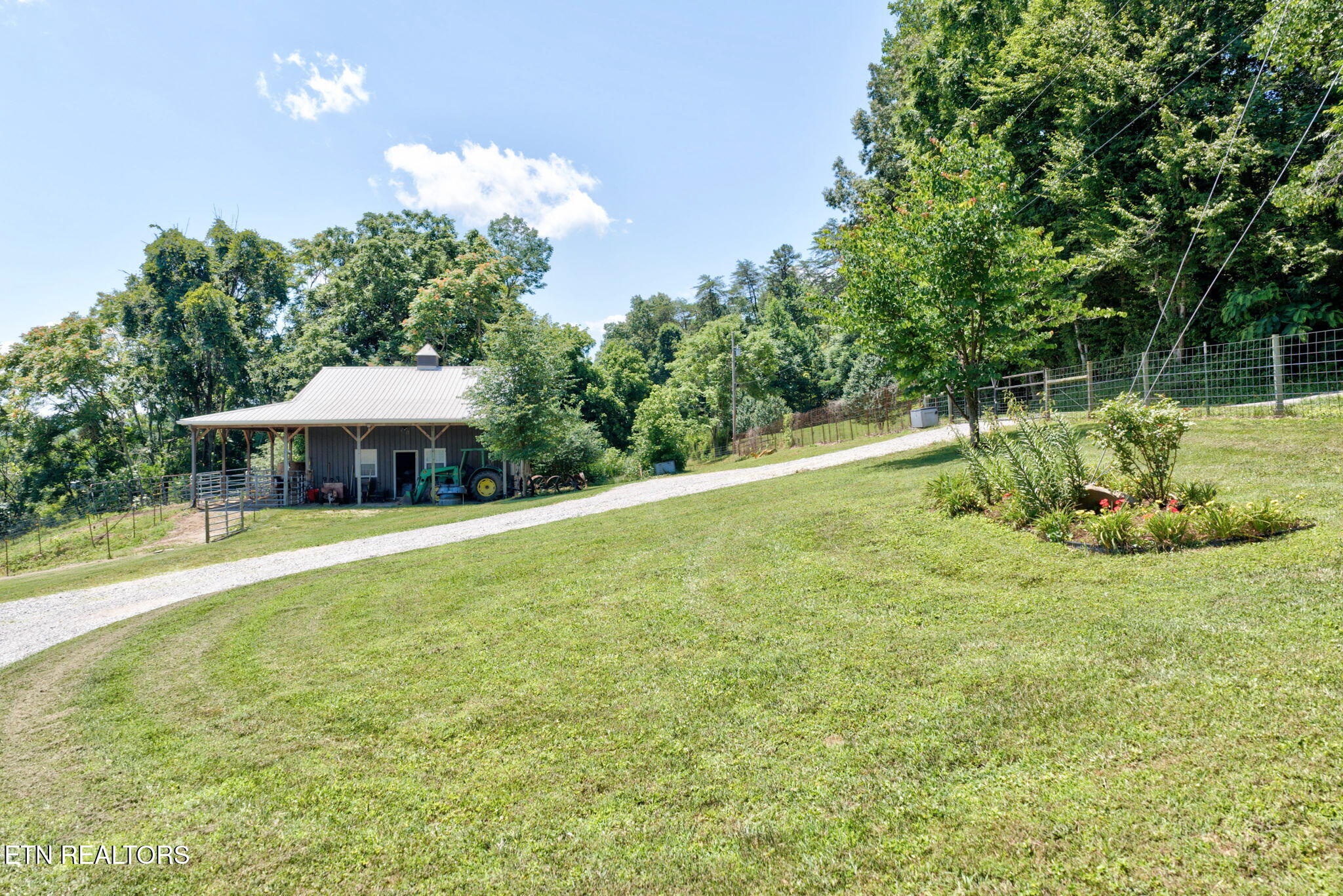 1252 Shellotte Loop Pall Mall, TN 38577 - Photo 24 of 60 28-web-or-mls-1252 Shellotte Loop_136_TN