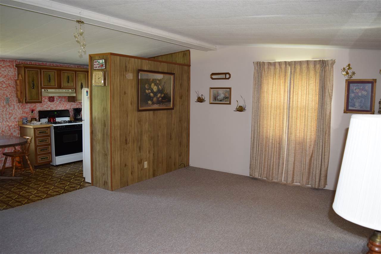 2121 East River Road Kawkawlin, MI 48631 - Photo 5 of 21