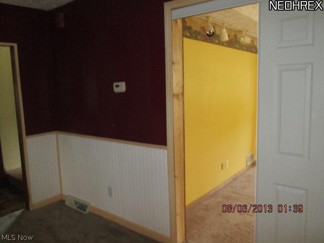 1115 Krumroy Road Akron, OH 44306 - Photo 5 of 25