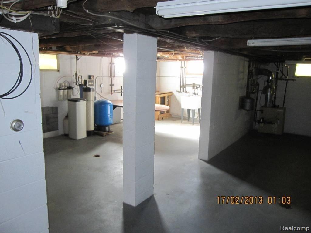 7188 Marsh Road Marine City, MI 48039 - Photo 6 of 16 6.JPG