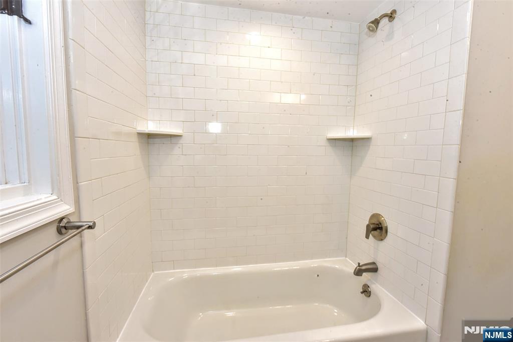 5 Hanson Place Wayne, NJ 07470 - Photo 30 of 38