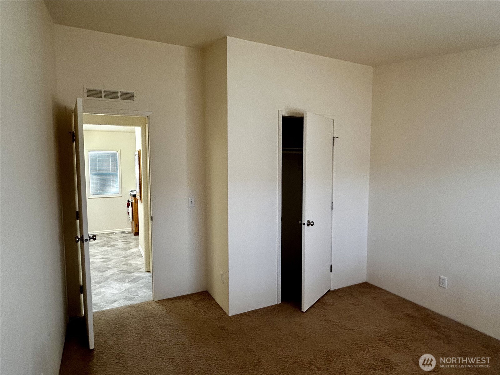 420 Cove Lane Sequim, WA 98382 - Photo 19 of 33 a view of a hallway with a room