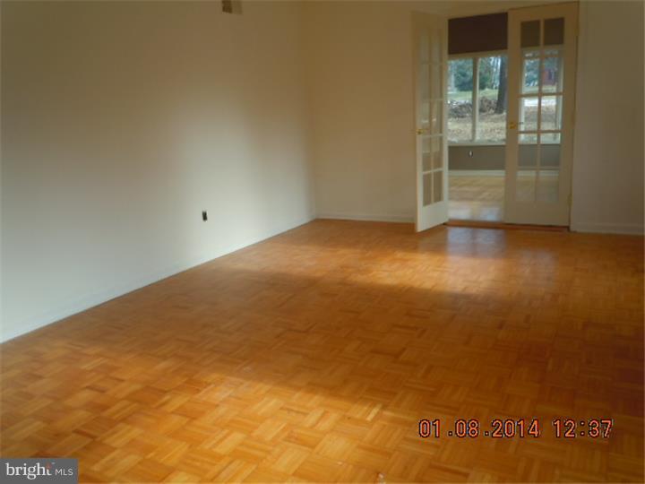 296 Pine Run Road Doylestown, PA 18901 - Photo 4 of 8 Living Room