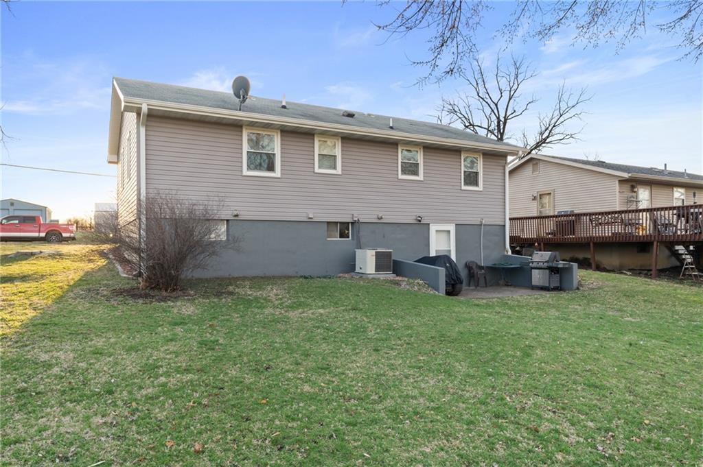 508 Samuel Street Chillicothe, MO 64601 - Photo 31 of 38