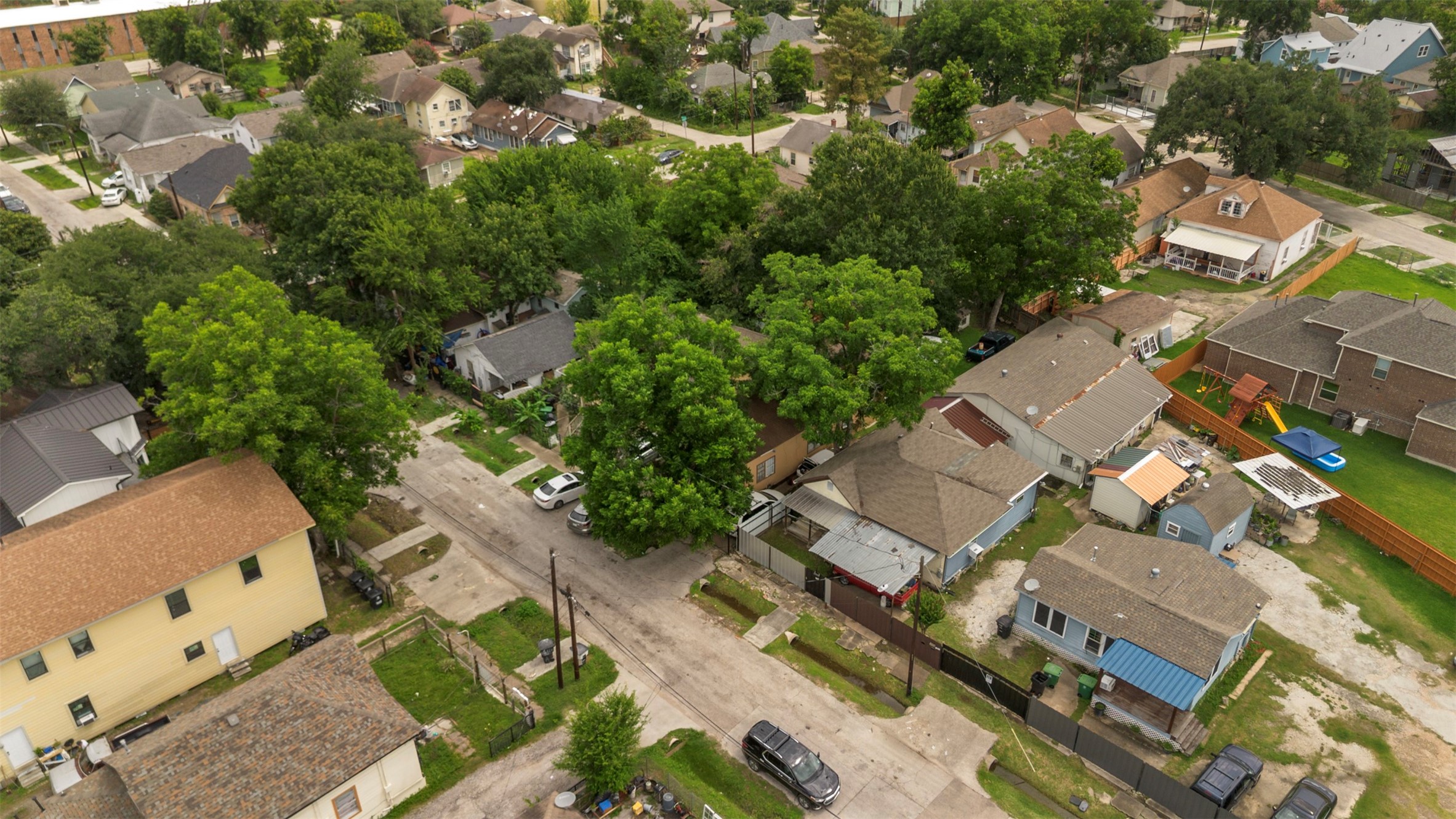 1612 Common Street Houston, TX 77009 - Photo 8 of 21
