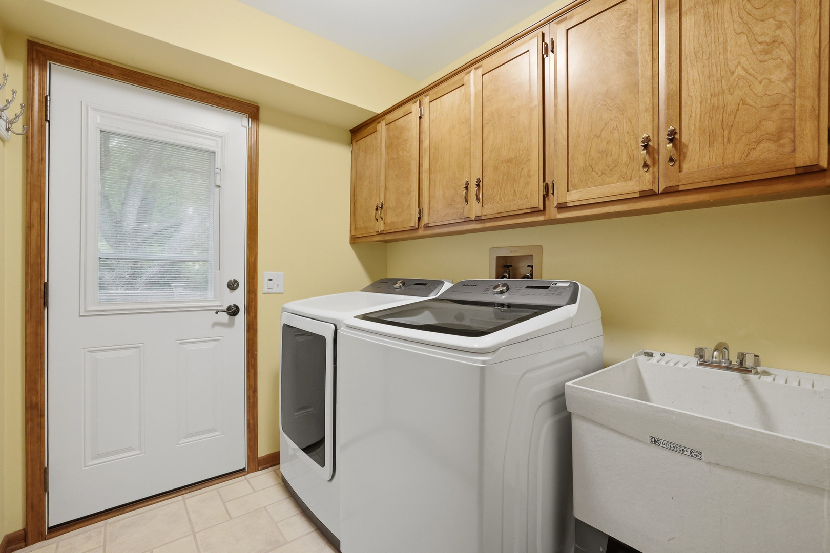 2528 Sun Valley Road Lisle, IL 60532 - Photo 24 of 65
