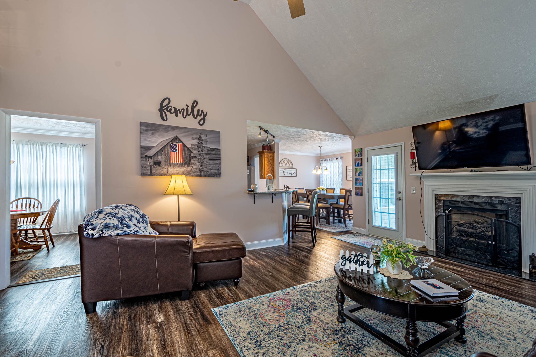 863 Longview Road Shelbyville, TN 37160 - Photo 5 of 64 Gallery Image 5