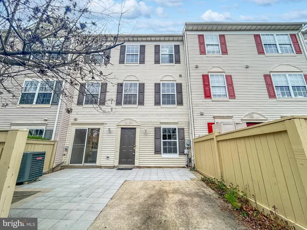 $2,349 | 102 Crossbill Way, Frederick, MD 21702