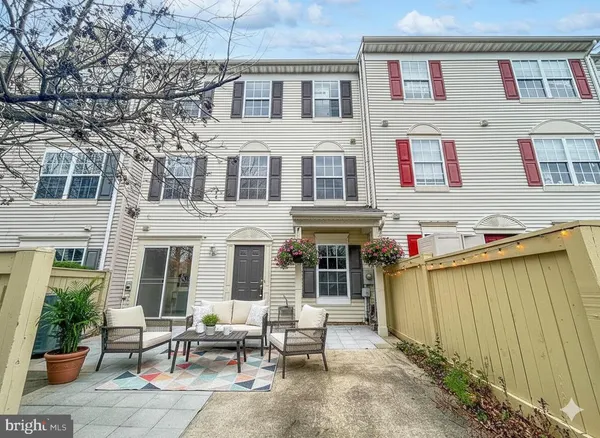$2,349 | 102 Crossbill Way, Frederick, MD 21702