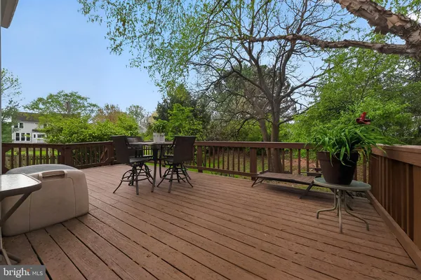 $835,000 | 20211 Birdsnest Place, Ashburn, VA 20147