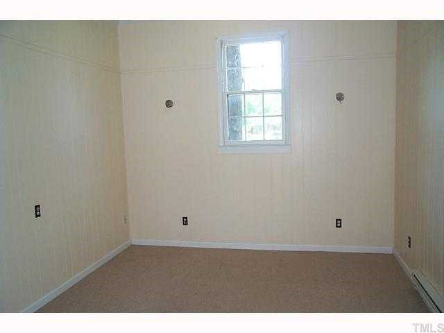 402 Barbour Road Smithfield, NC 27577 - Photo 6 of 12 Photo 6