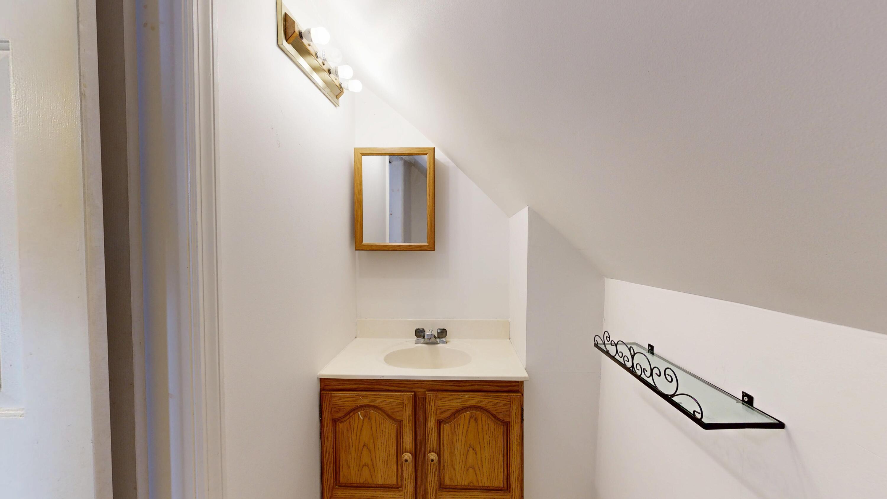 138 Spring Street Gardiner, ME 04345 - Photo 23 of 47 Bathroom