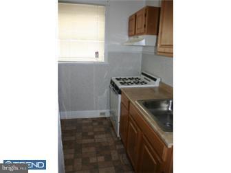 526 Woodcliffe Road Upper Darby, PA 19082 - Photo 4 of 8