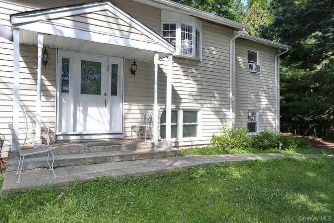 1 Charlotte Drive Spring Valley, NY 10977 - Photo 4 of 25 Front Entry