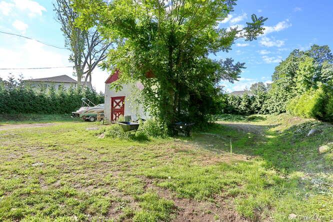 1 Charlotte Drive Spring Valley, NY 10977 - Photo 10 of 25 View of yard