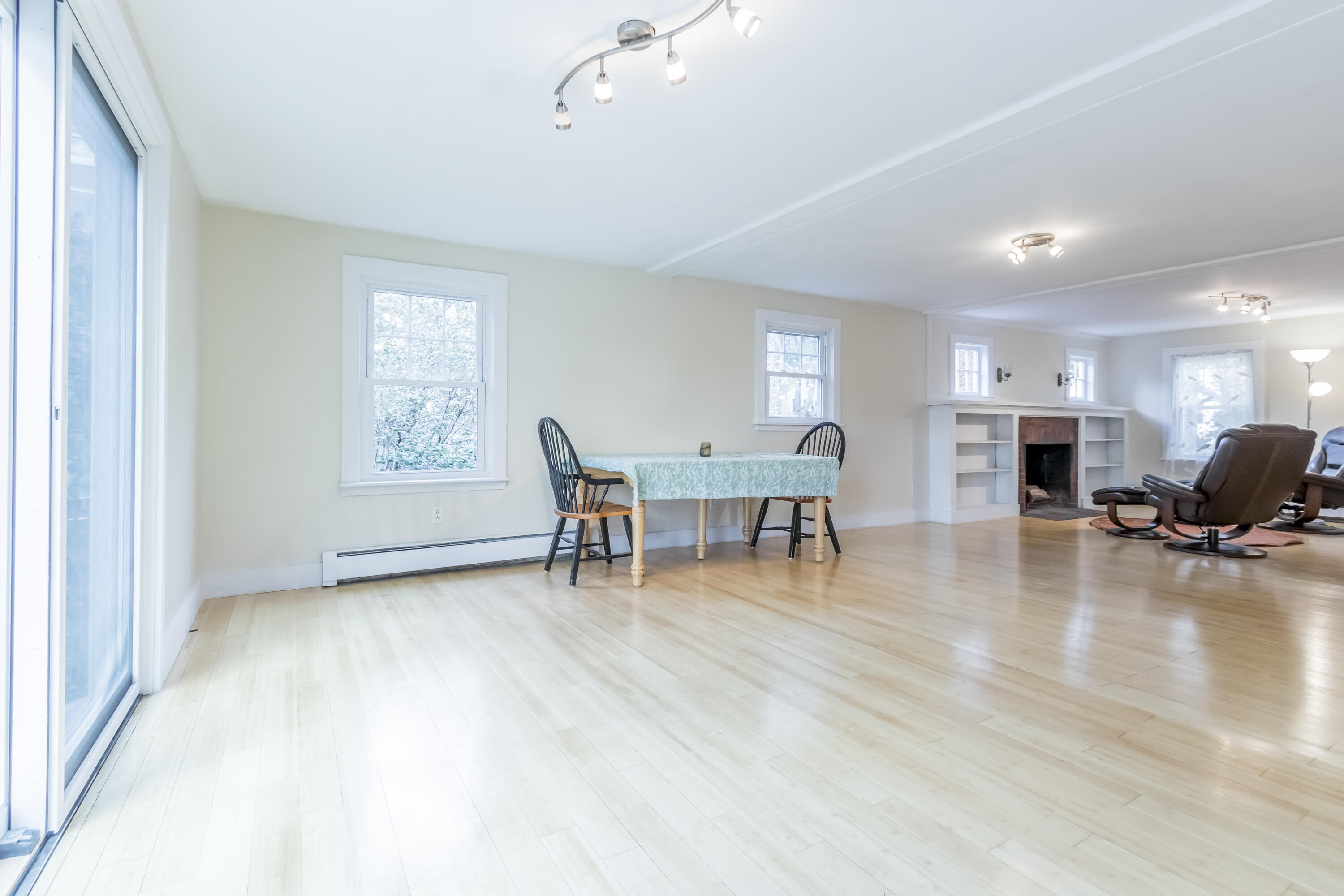 13 Farwell Avenue Cumberland, ME 04021 - Photo 15 of 48 20231112FH-72025