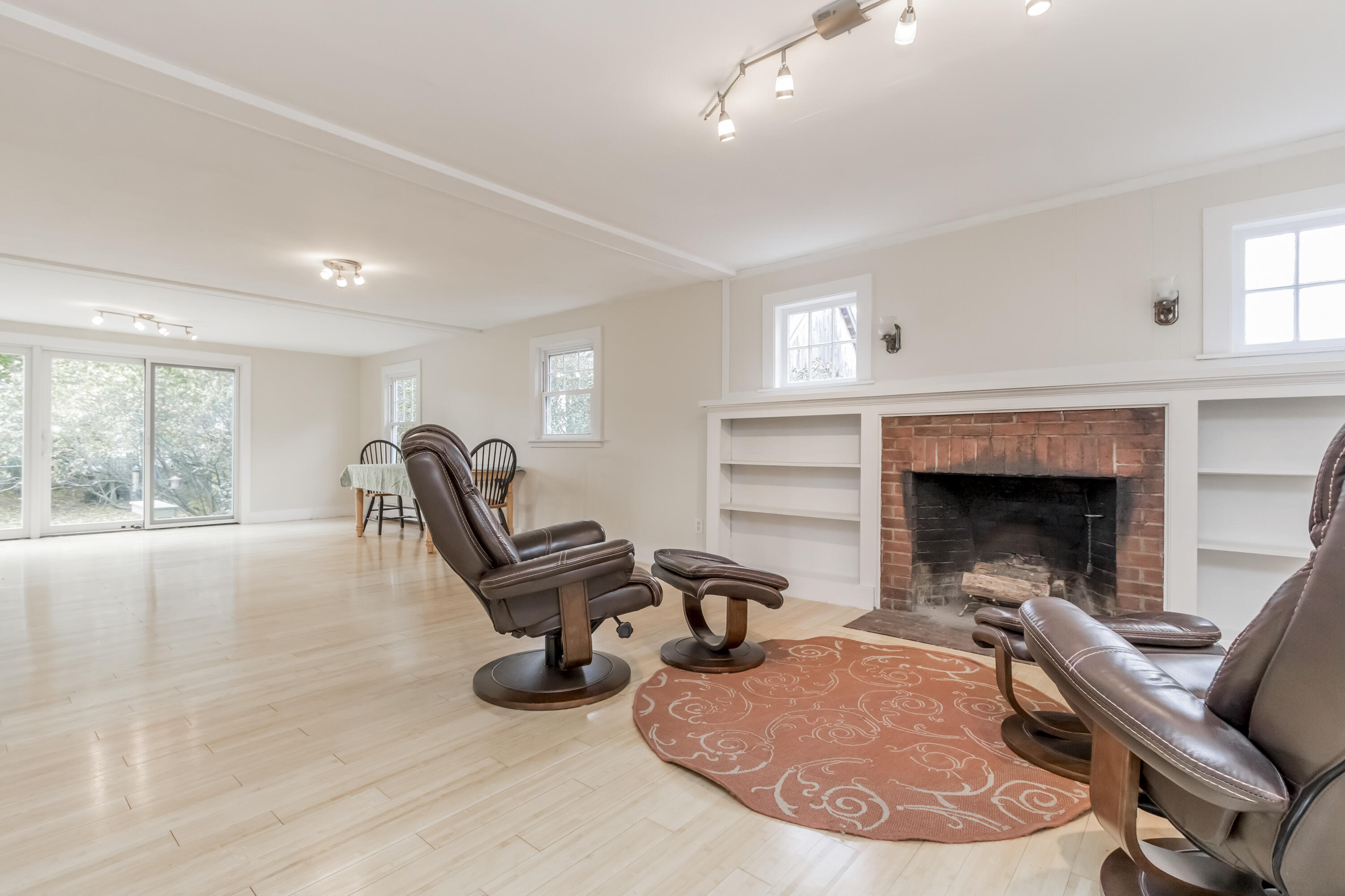 13 Farwell Avenue Cumberland, ME 04021 - Photo 18 of 48 20231112FH-72032