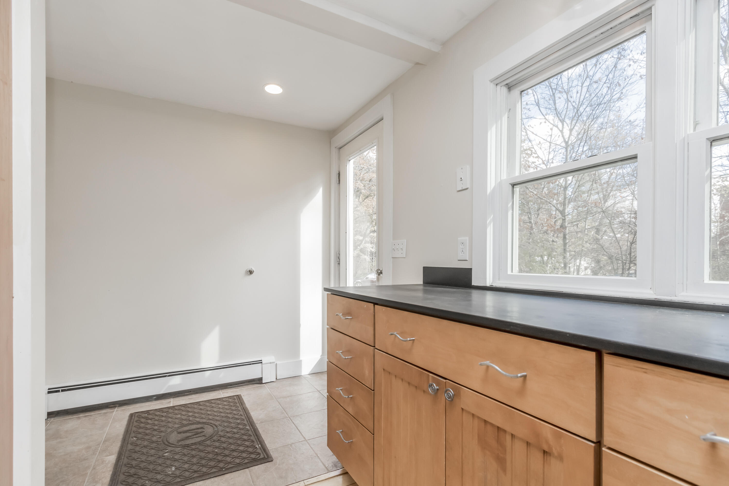 13 Farwell Avenue Cumberland, ME 04021 - Photo 6 of 48 20231112FH-72004