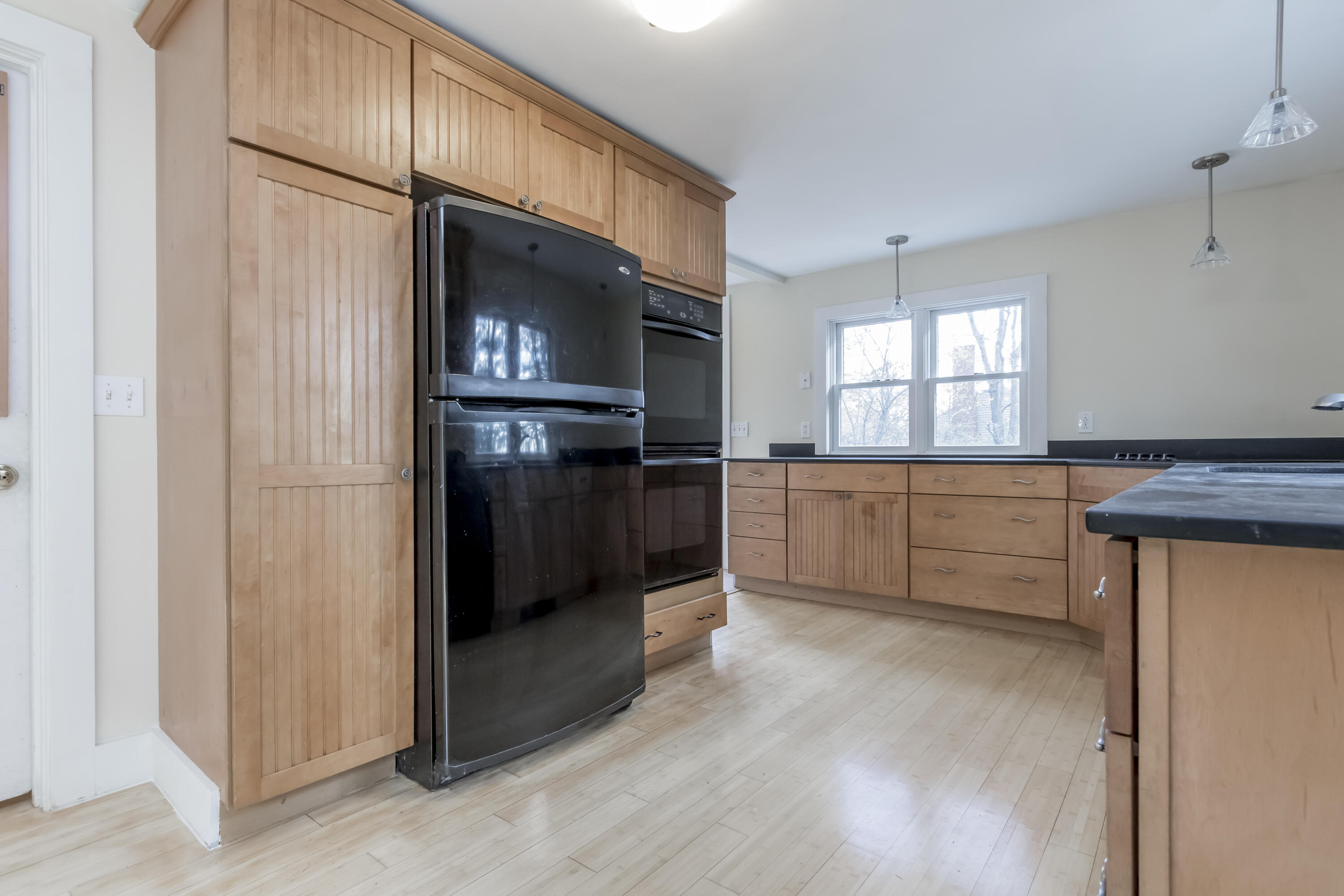 13 Farwell Avenue Cumberland, ME 04021 - Photo 8 of 48 20231112FH-72013