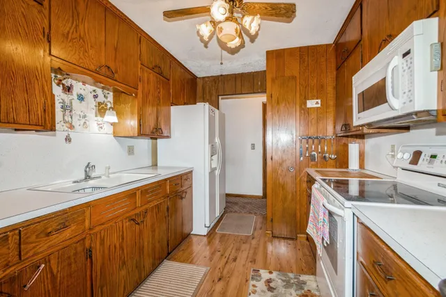 $350,000 | 2584 County Road 33 Southeast, Buffalo, MN 55313