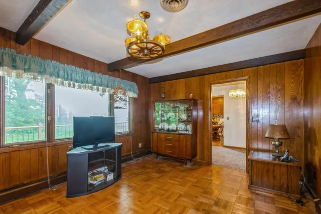 $350,000 | 2584 County Road 33 Southeast, Buffalo, MN 55313