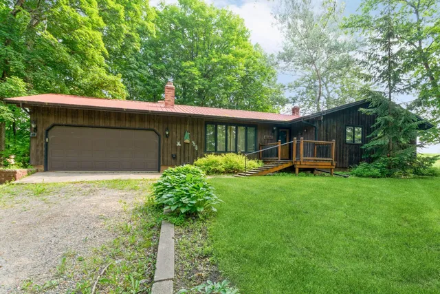 $350,000 | 2584 County Road 33 Southeast, Buffalo, MN 55313