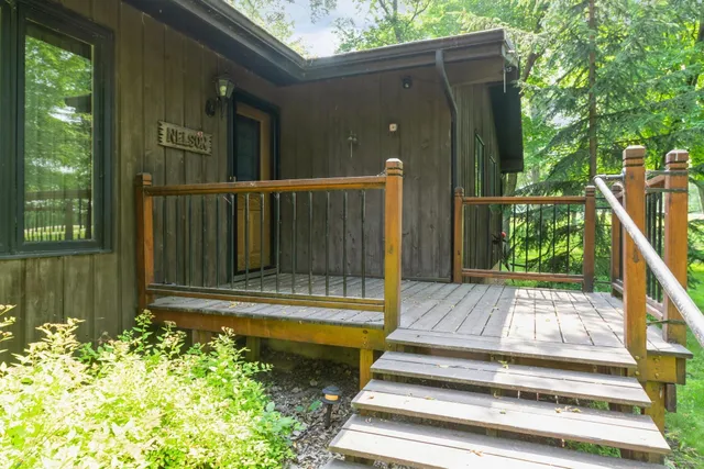 $350,000 | 2584 County Road 33 Southeast, Buffalo, MN 55313