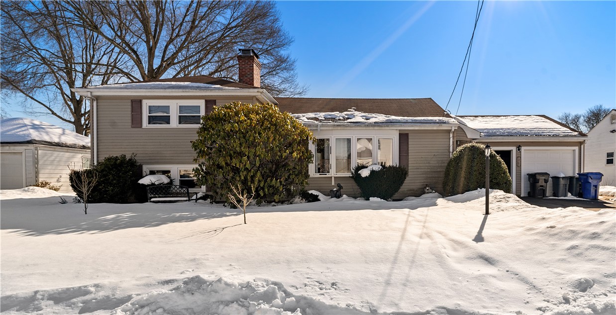 71 Bent Road East Providence, RI 02916 - Photo 1 of 37