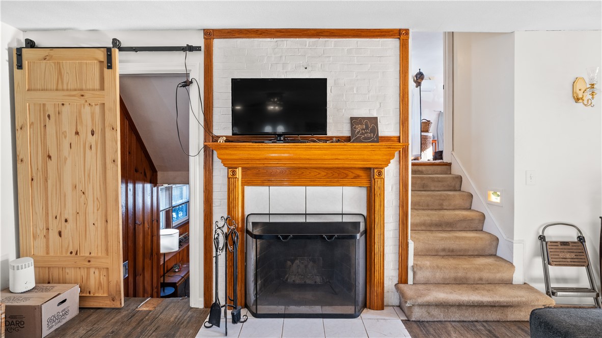 71 Bent Road East Providence, RI 02916 - Photo 14 of 37