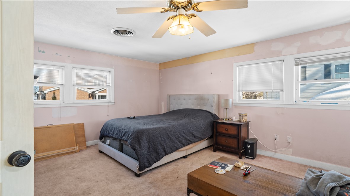 71 Bent Road East Providence, RI 02916 - Photo 15 of 37