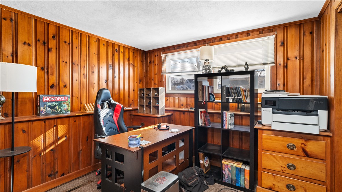 71 Bent Road East Providence, RI 02916 - Photo 25 of 37