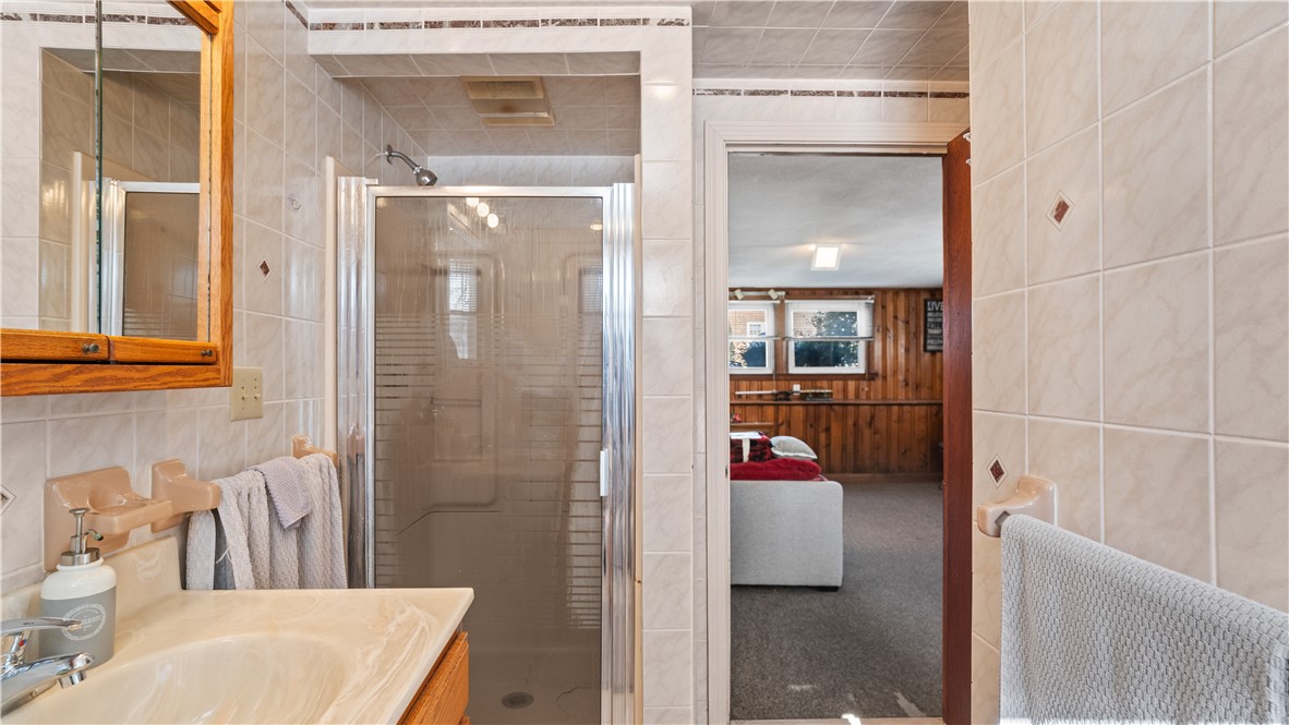 71 Bent Road East Providence, RI 02916 - Photo 27 of 37