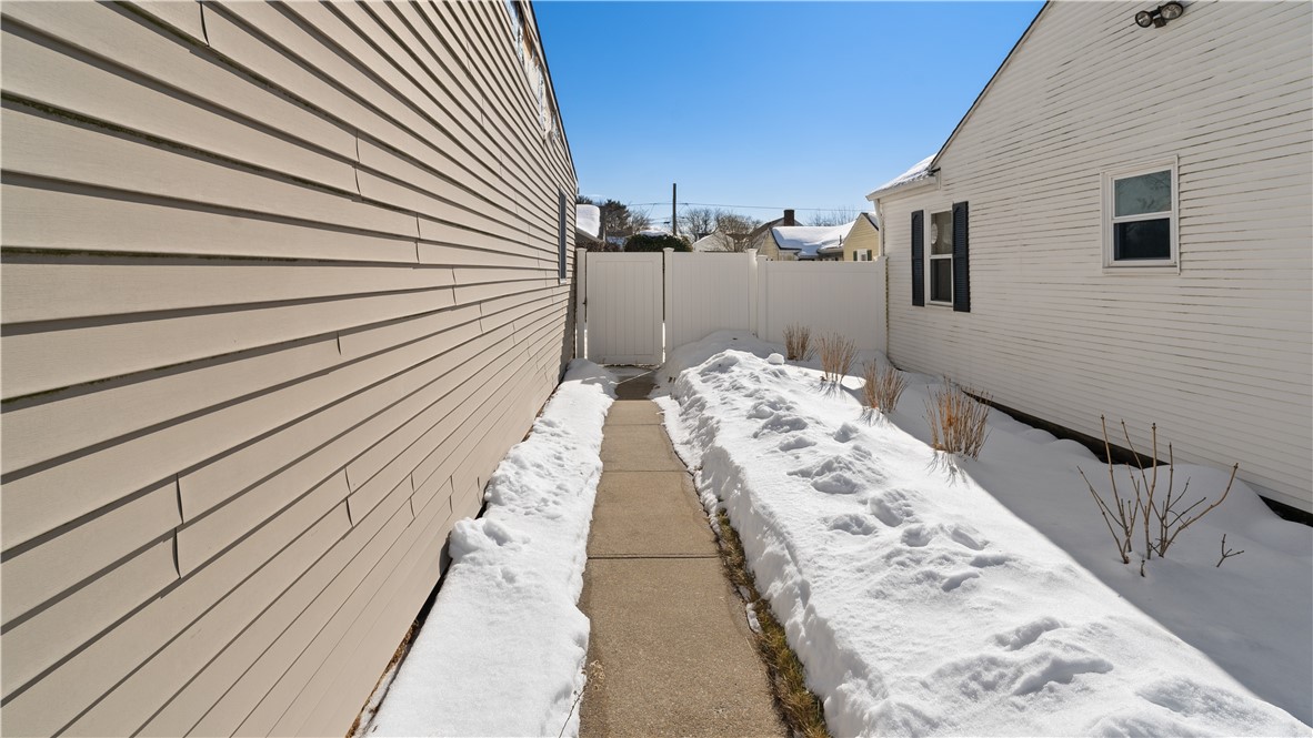 71 Bent Road East Providence, RI 02916 - Photo 28 of 37