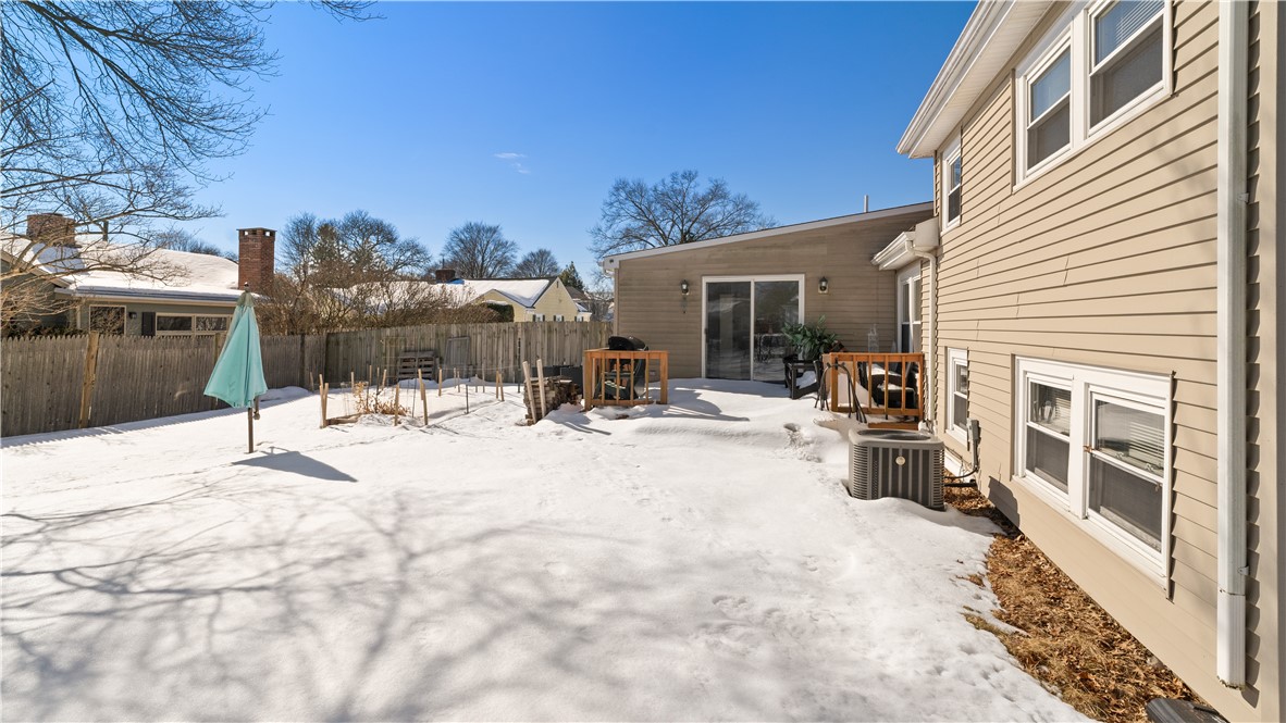 71 Bent Road East Providence, RI 02916 - Photo 31 of 37