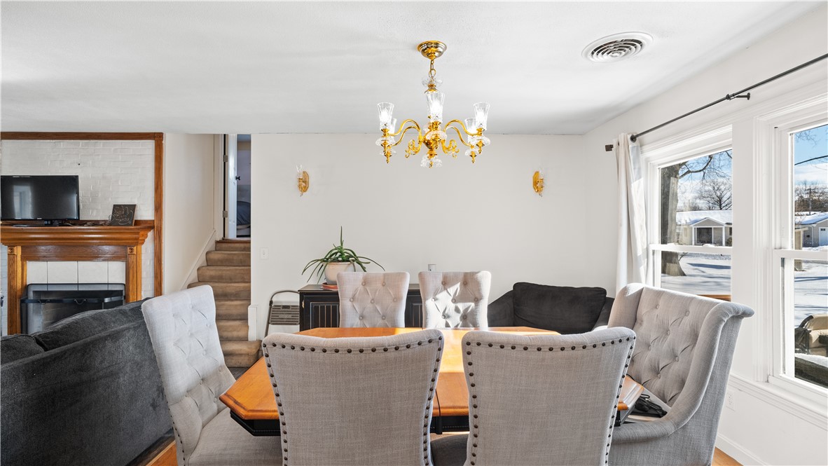 71 Bent Road East Providence, RI 02916 - Photo 8 of 37